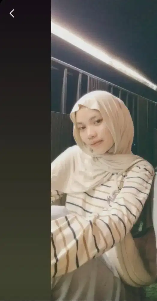 Aku lagi cari loker pls apa aja toko baju, kosmetik dll