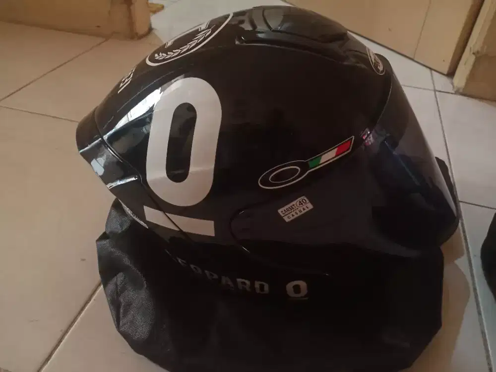 Jual helm  borongan