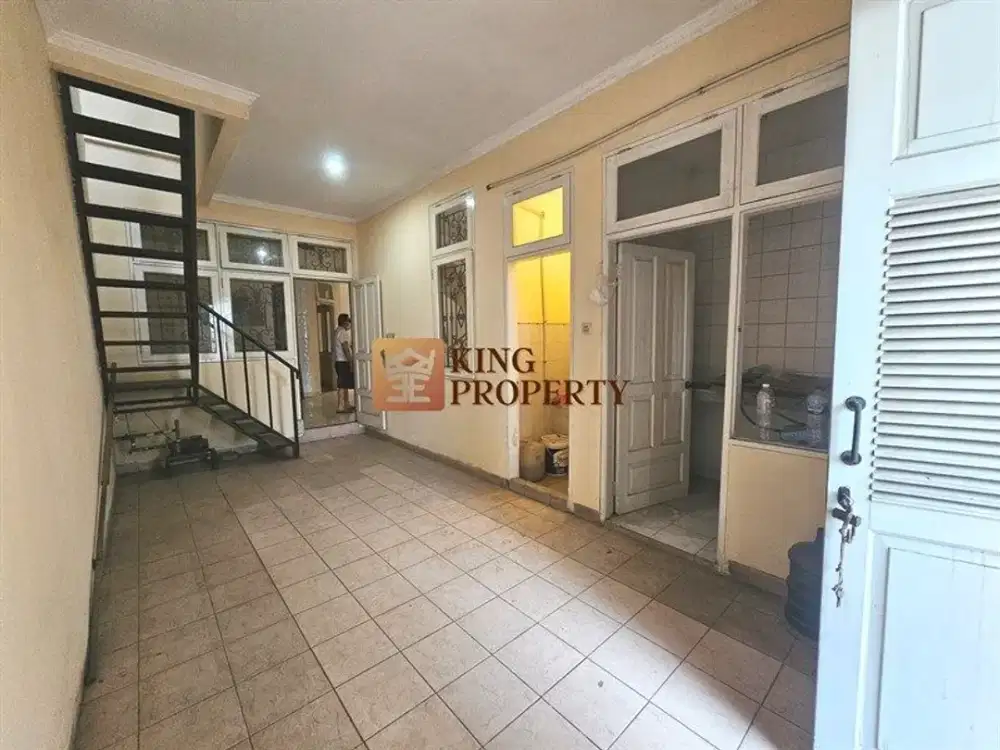 Rumah 2 Lantai Mediterranean Tropical House Terdekat Mall Puri – Green Garden Residence, Jakarta Barat