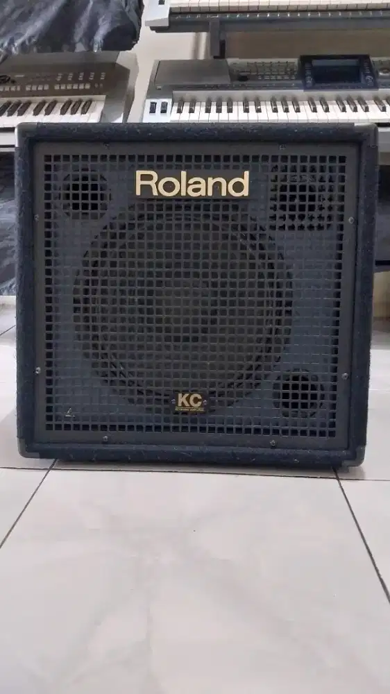 Ampli keyboard roland kc350