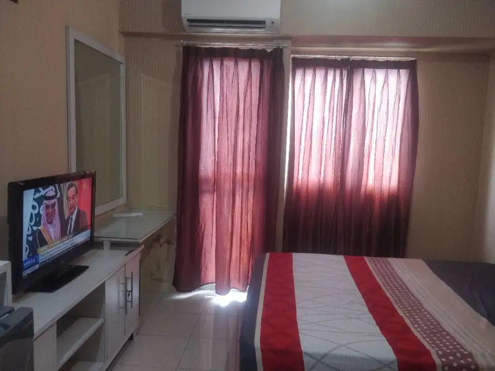 Maple Park Studio Furnished