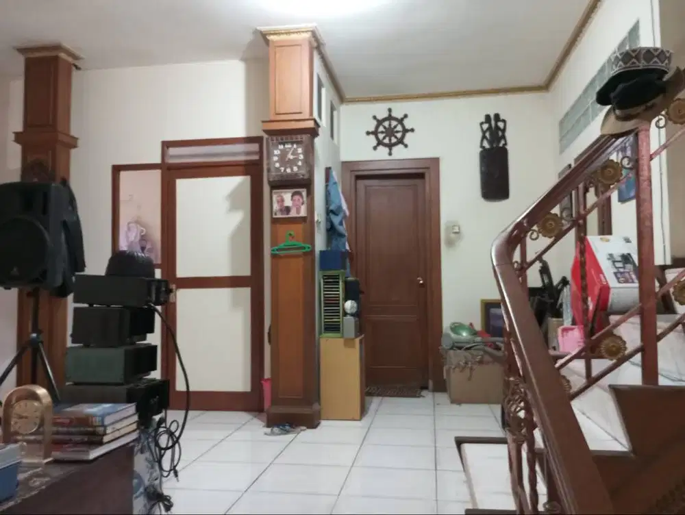 Dijual Rumah Strategis Tengah Kota Sayap Burangrang, Lodaya