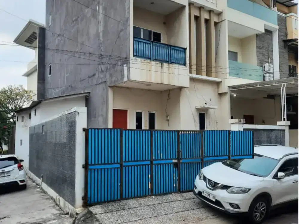 DIJUAL RUMAH HOEK MUARA KARANG, PLUIT, BLOK 4, JAKARTA UTARA, 3 LANTAI, LT. 120m2, HADAP UTARA DAN BARAT