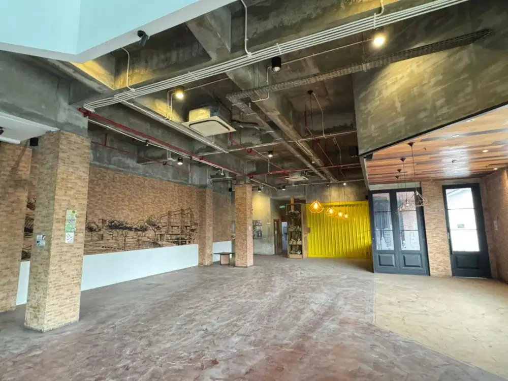 DISEWAKAN GEDUNG KOMERSIAL PUSAT KOTA SURABAYA JALAN SULAWESI EX KANTOR STRATEGIS NOL JALAN RAYA