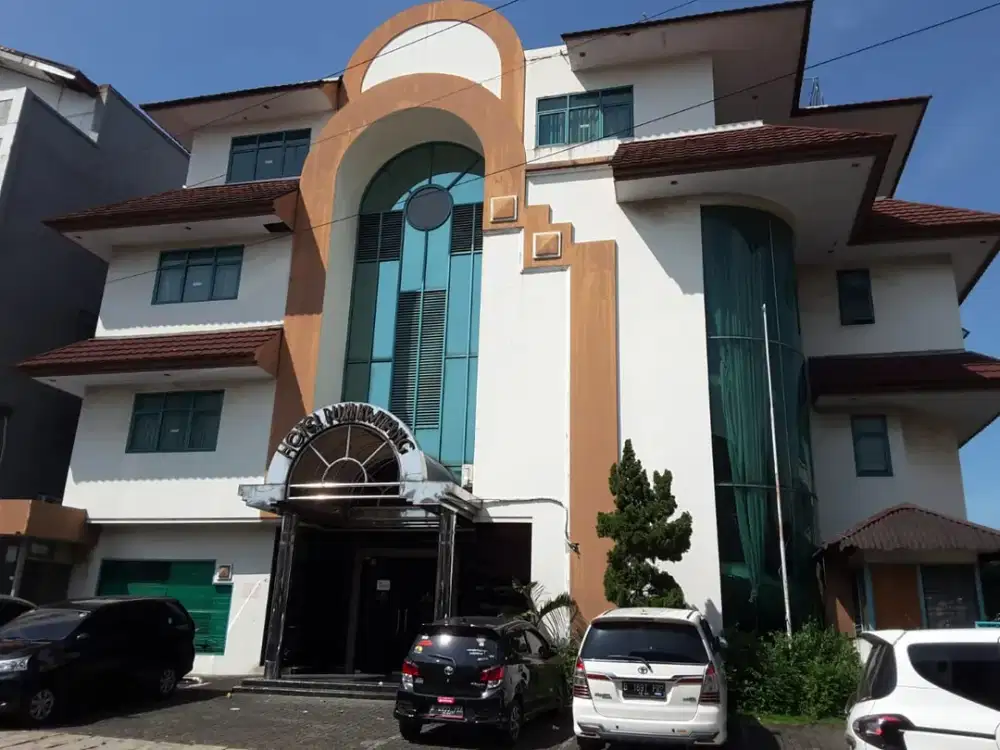 Gedung ex hotel bintang 2 di Kramat Kwitang 878m 4 lantai