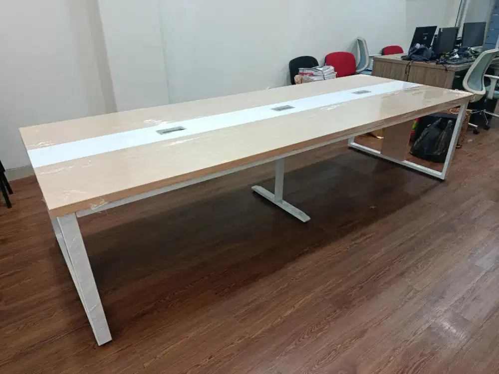 meja meeting 3mtr kantor
