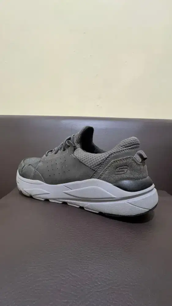 Skechers original (42) untuk olahraga,harian
