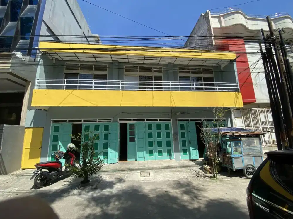 rumah pinggir jalan raya mt haryono mataram cocok untuk usaha