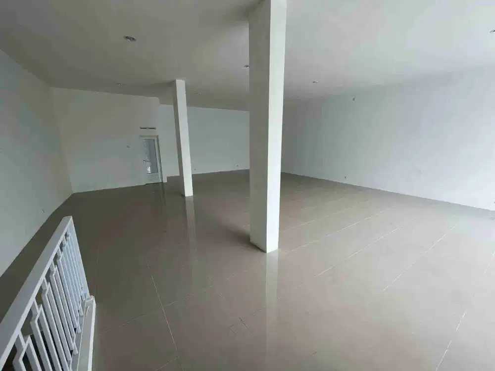 Disewakan Ruko 100% Baru Di Mainroad Surapati Lokasi Strategis