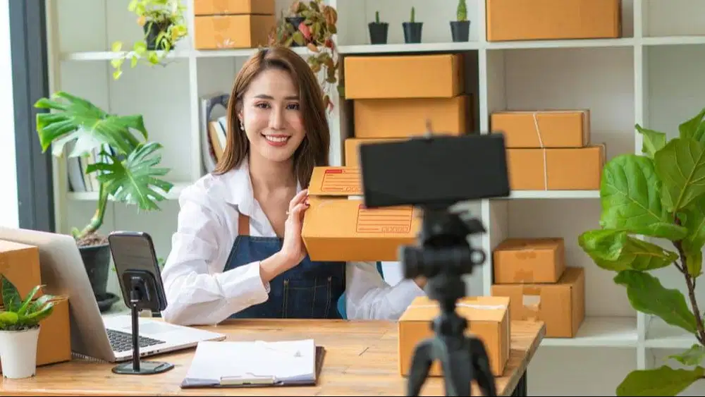 HOST LIVE STREAMING TIKTOK