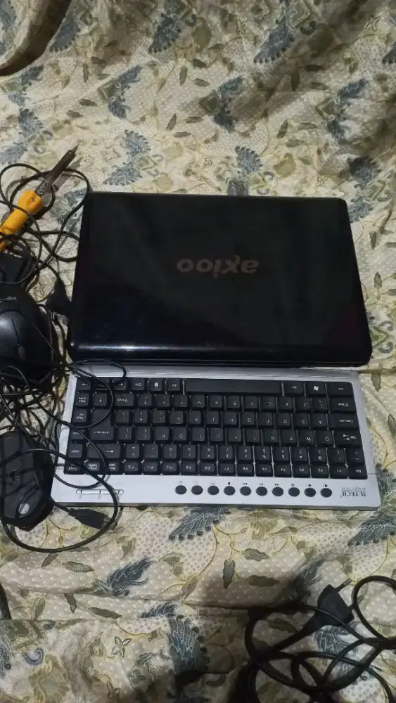 Jual Laptop Axio Kondisi Mati