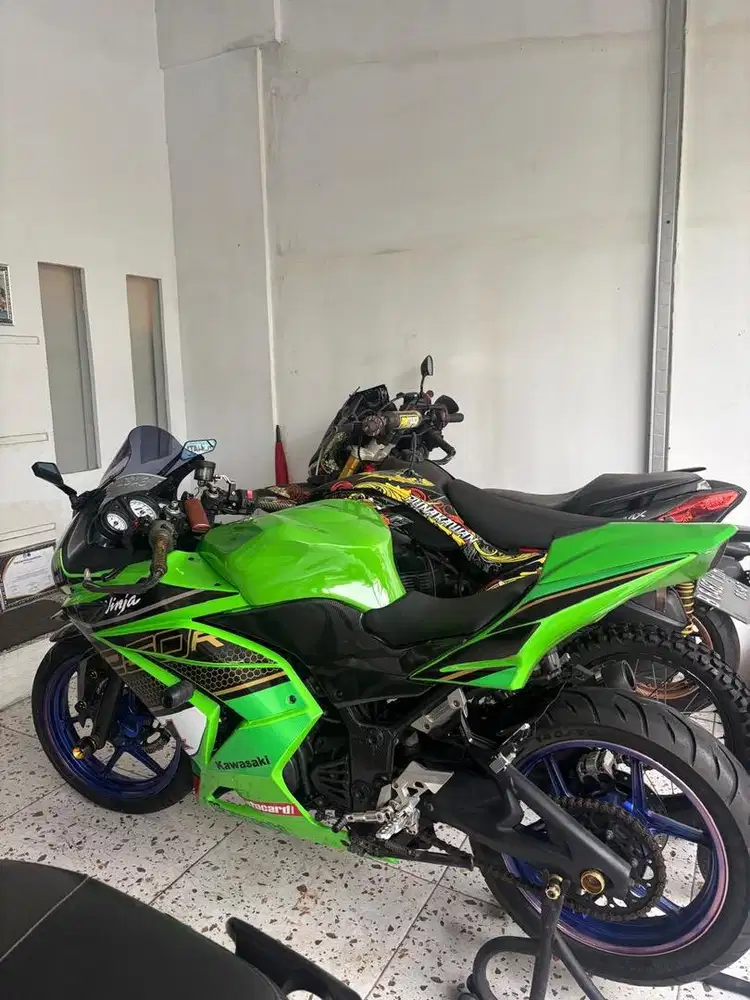 Jual kawasaki ninja karbu hijau
