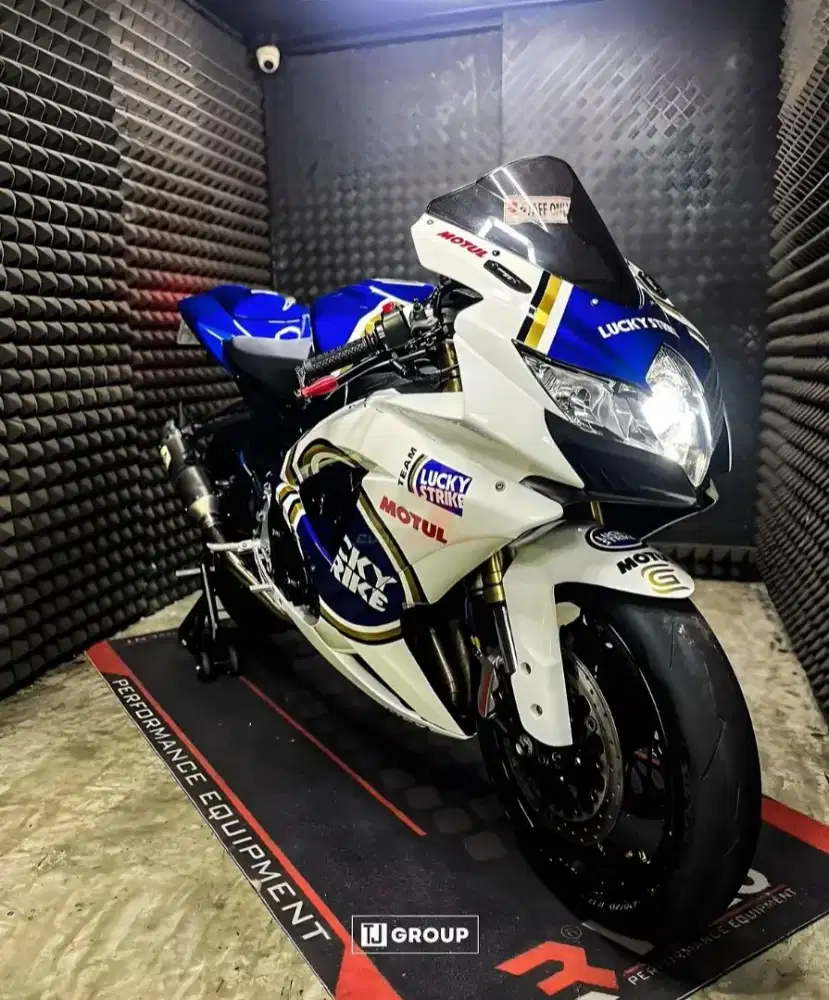 FOR SALE!! SUZUKI GSX 600 K8 2008 LUCKY STRIKE