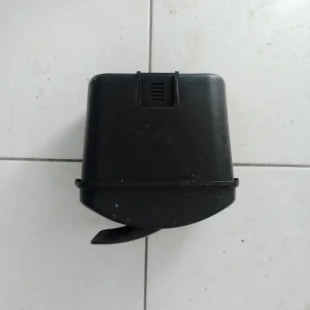 Tempat sampah kering