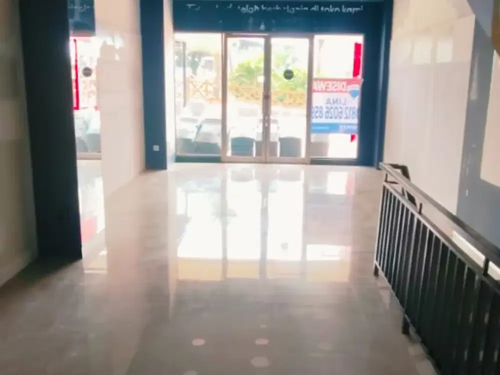 Disewakan Ruko PIK BATAVIA BEACHVIEW 2MUKA JALAN BESAR DAN VIEW LAUT at Jakarta Utara