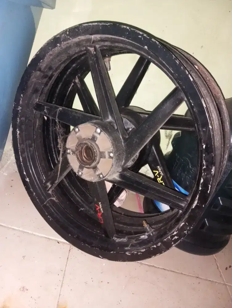Di jual velg motor scorpio