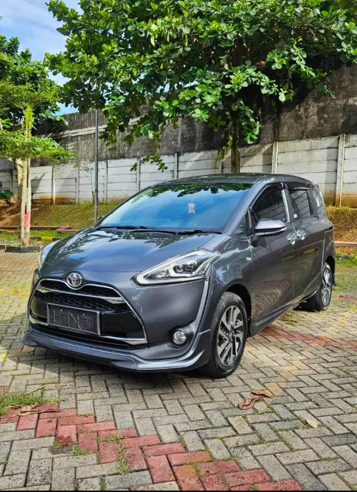 Toyota Sienta Q 1.5 AT Thn 2017 KM 57rb!