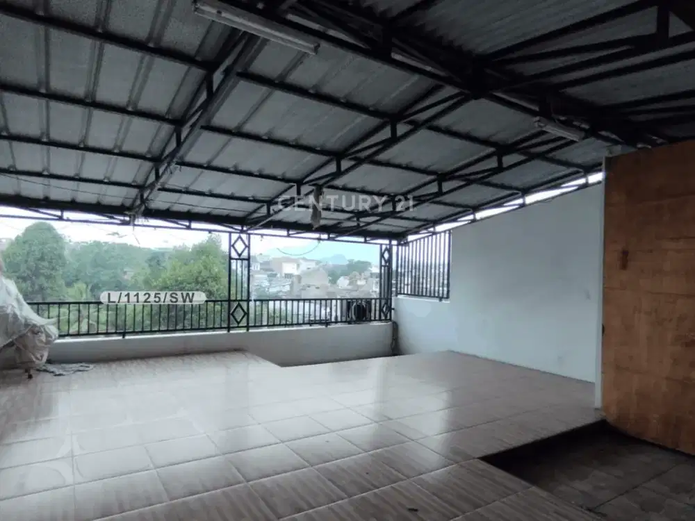 Rumah 3 Lantai Nyaman Siap Huni Strategis Di Bukit Permata Cimahi