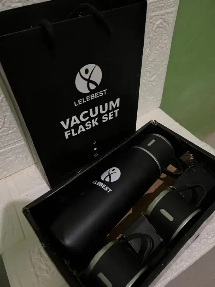 Vacum flask set