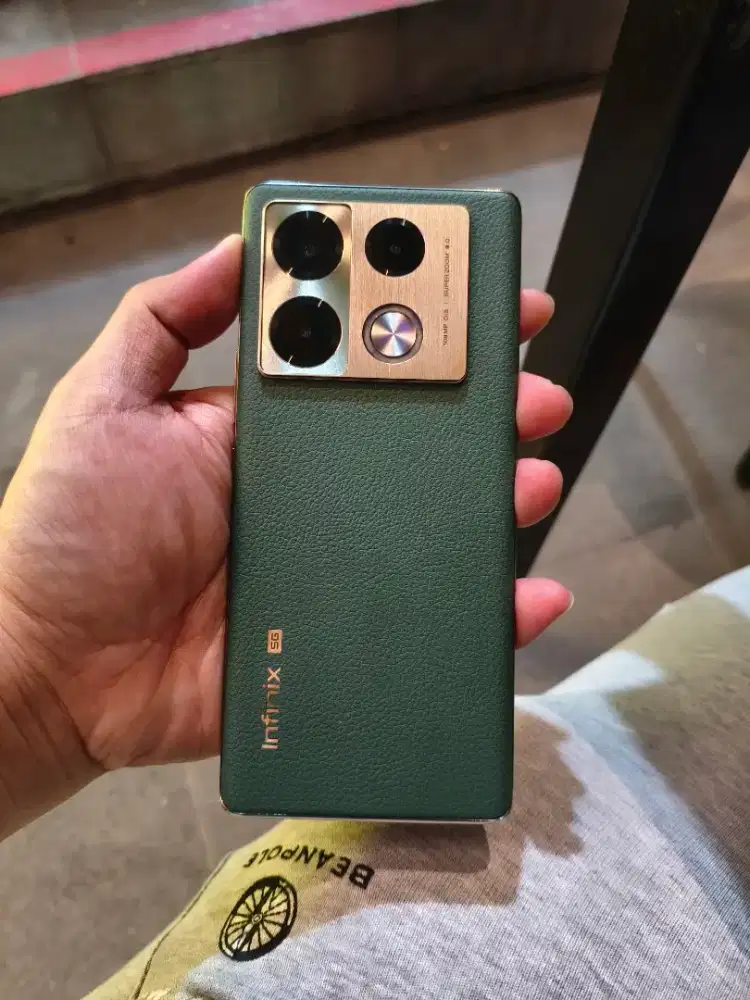 Infinix note 40 pro 5g 8/256 (HP+cas ori 45w)nominus,pemakaian aj,NETT