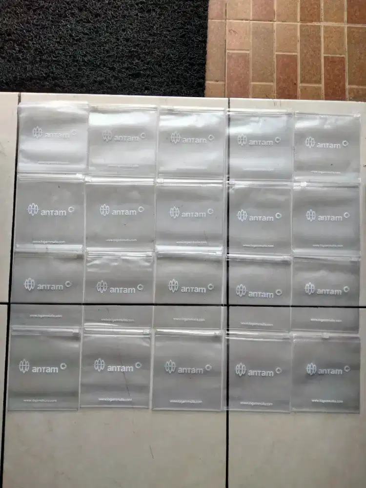 Kantong Pouch Emas Logam Mulia