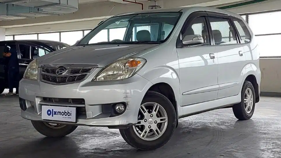 TDP 5,JT Daihatsu Xenia 1.3 Xi SPORTY Bensin-AT Silver 2010