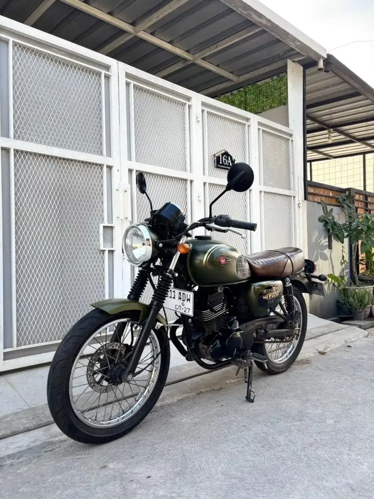 Kawasaki W175 SE - Green Army 2022