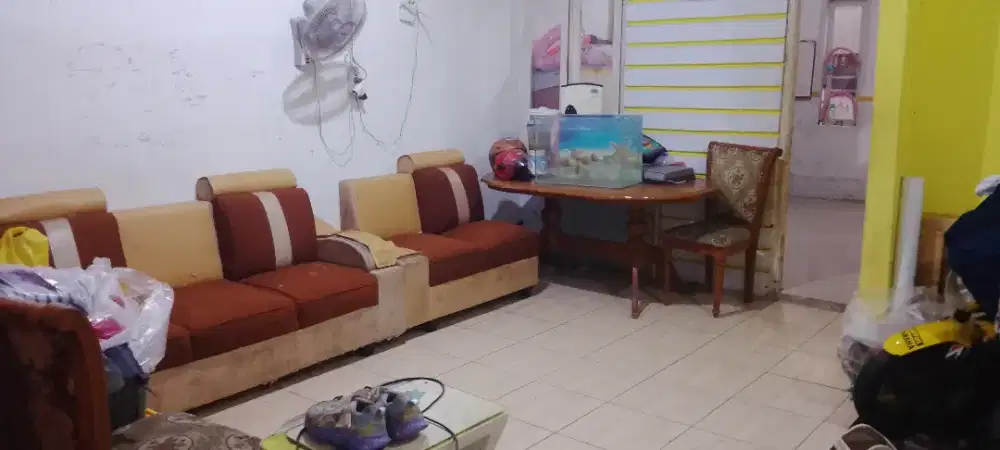 DISEWAKAN RUMAH AMAN DAN NYAMAN