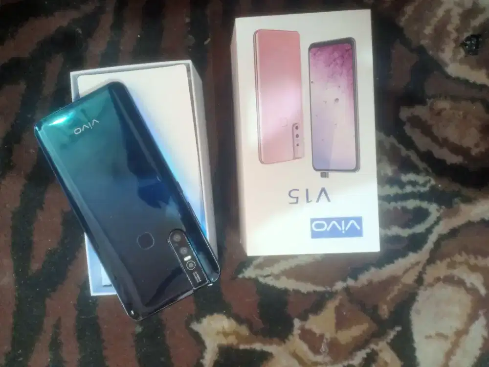 Hp second Vivo v15 ram 8/256 Muluss