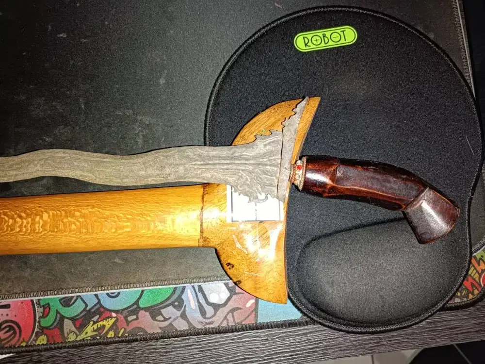 No 6 Keris Luk 11 Bilah Panjang