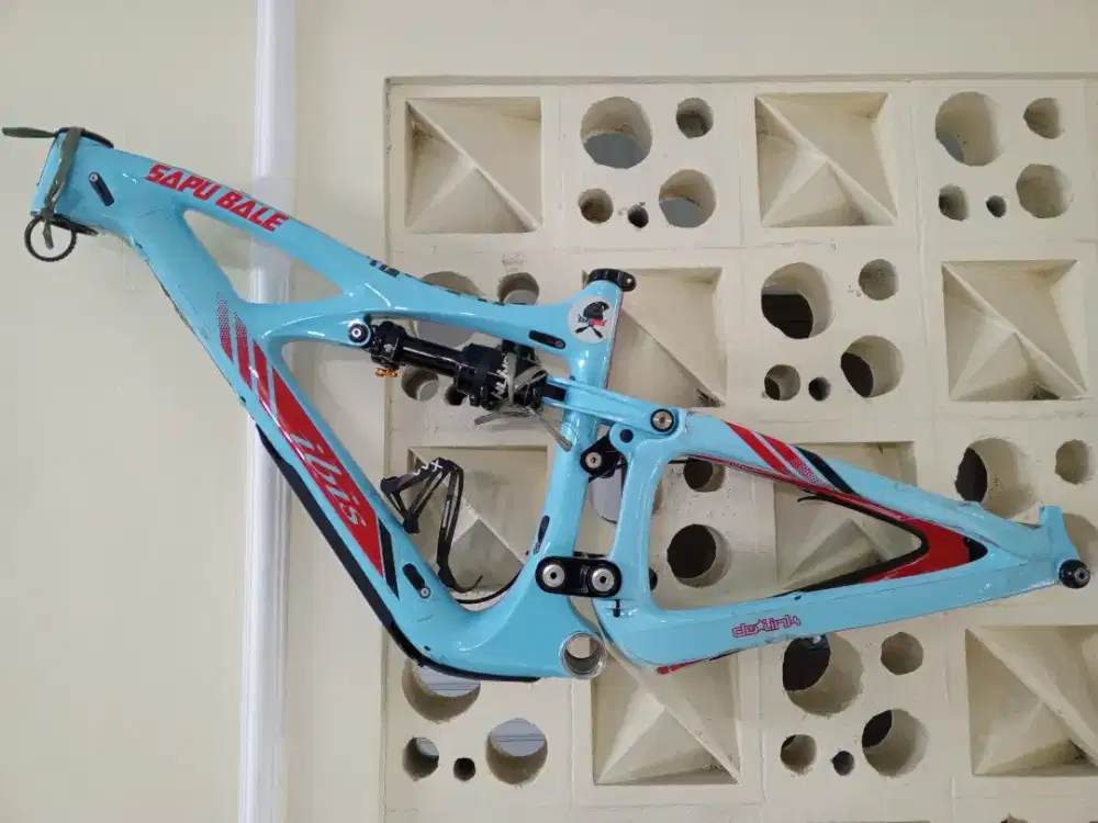 Frame sepeda Ibis mojo hd carbon size S 27,5
