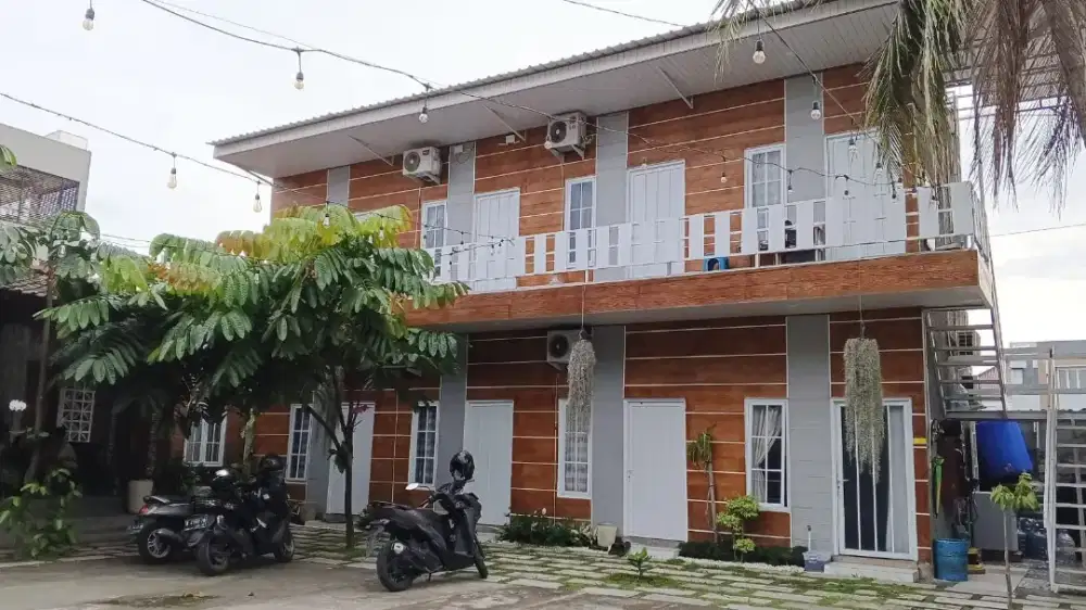 Jual Rumah + Kos 14 kamar + joglo+ cafe parkir luas banget