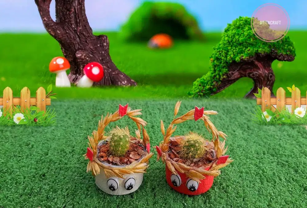 Kaktus Golden Ball Mini & Pot Emoji