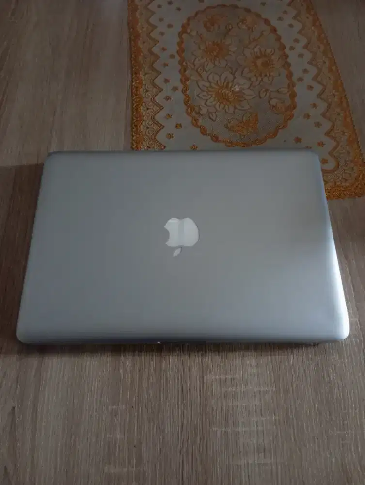 Macbook pro mid 2012 i5 RAM 8GB SSD 128GB HDD 500GB