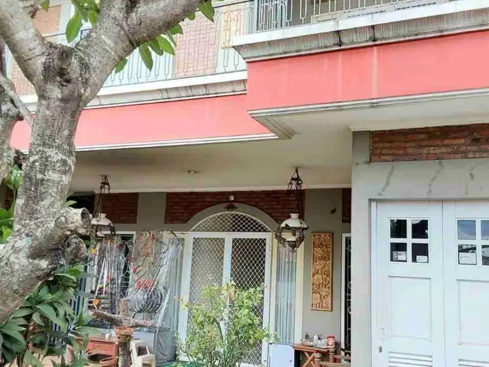 DIJUAL RUMAH Siap Huni di Villa Indah Bintaro dengan 2 gudang & 2 Paviliun Tangerang