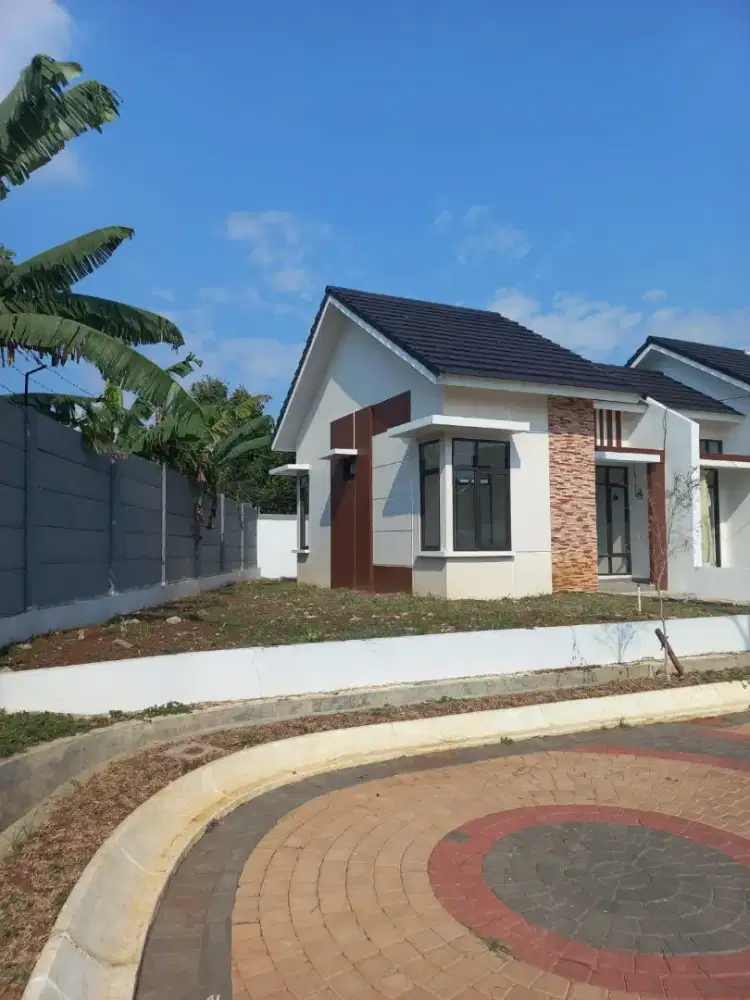 DISEWAKAN Rumah Cluster Savana Botheo BCC