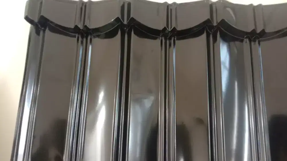 Atap multiroof hitam glosy