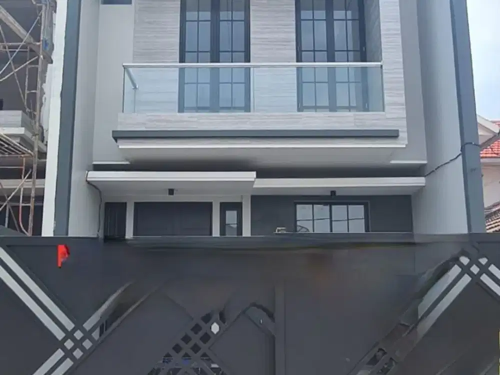 BISA KPR, RUMAH MANYAR KERTOADI STRATEGIS MINIMALIS