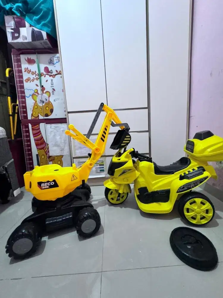 Beli 1 dapat 2 Excavator & motor