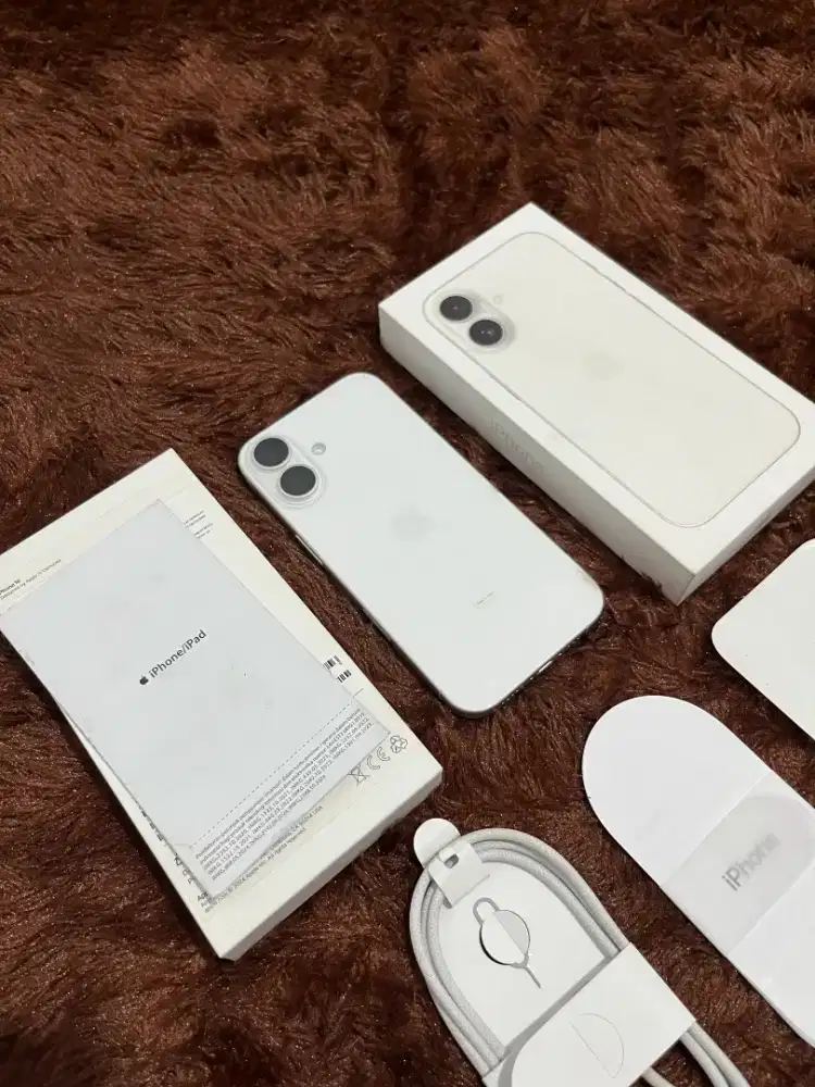 iPhone 16 128GB iBox Like New Garansi 26 Juli 2026 - White