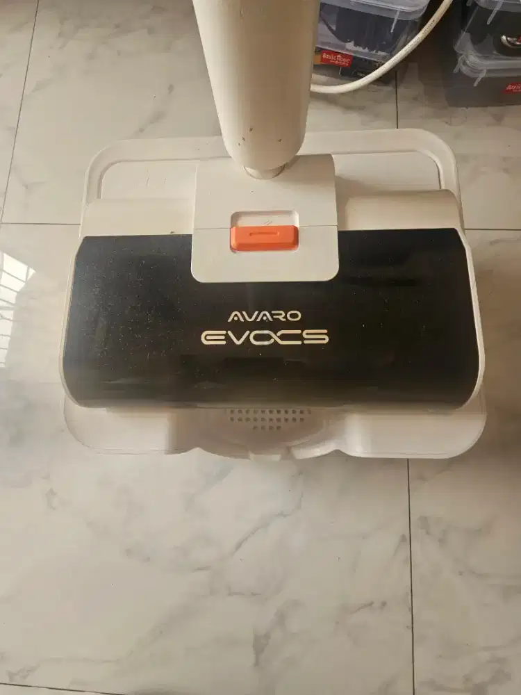 Avaro evocs wet & dry cleaner