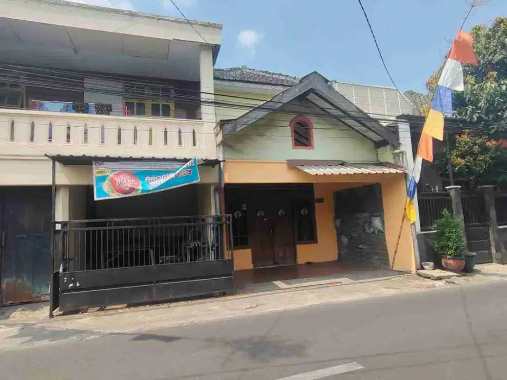 RUMAH SIAP HUNI PINGGIR JALAN
