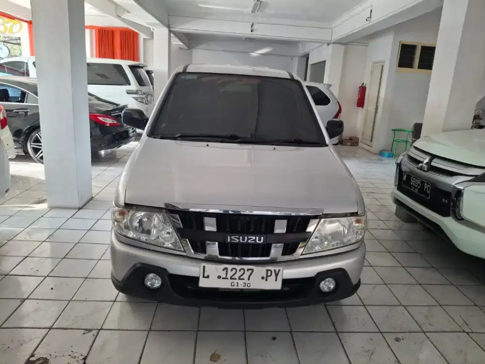 Isuzu Panther LV 2010 Manual Piuk Up Tgn1 L Istimewa