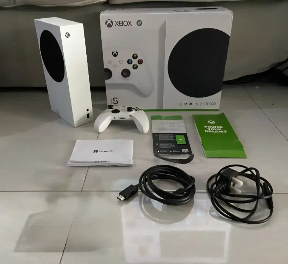 xbox series s + FC 25 + 30 game online permanen