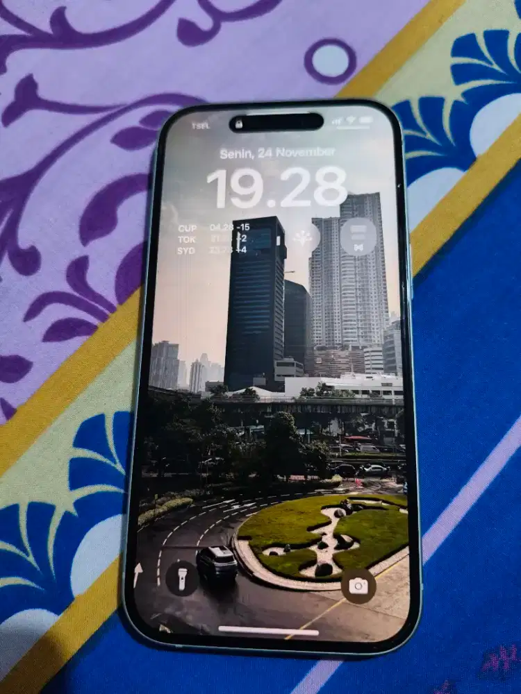 I PHONE 15 128 nego tipis