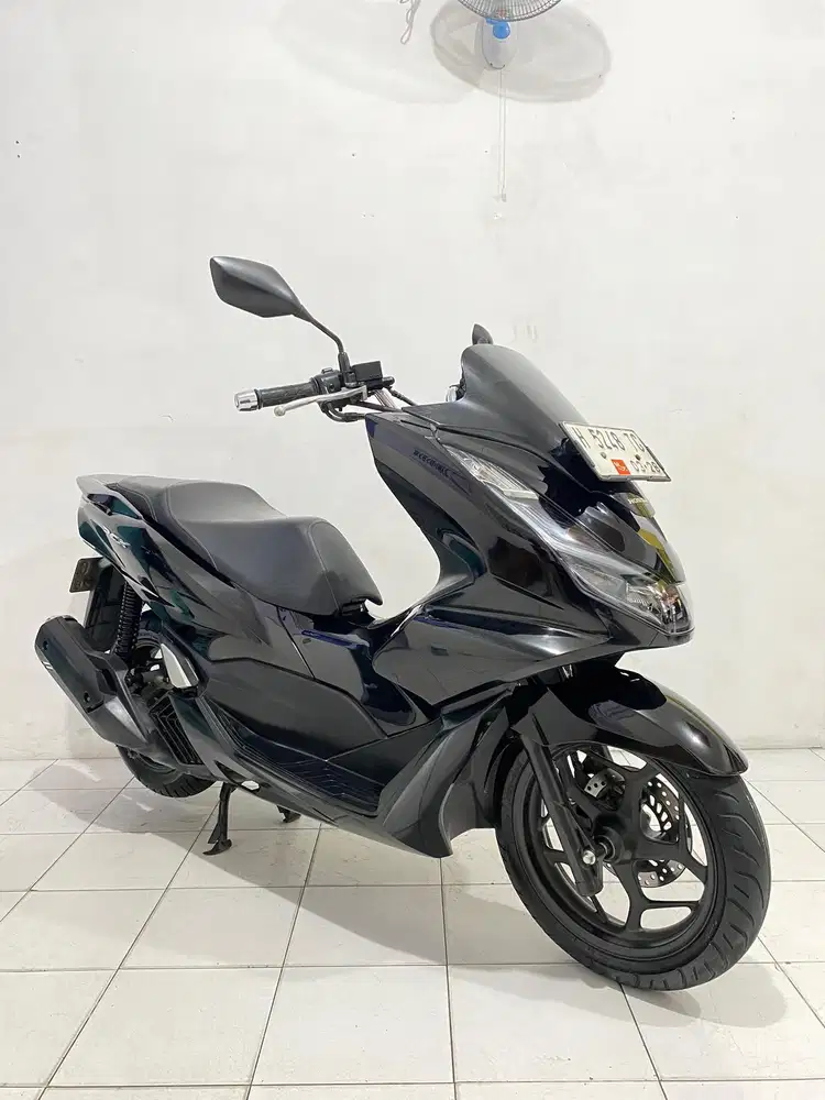PCX 160 2023 CBS hitam super