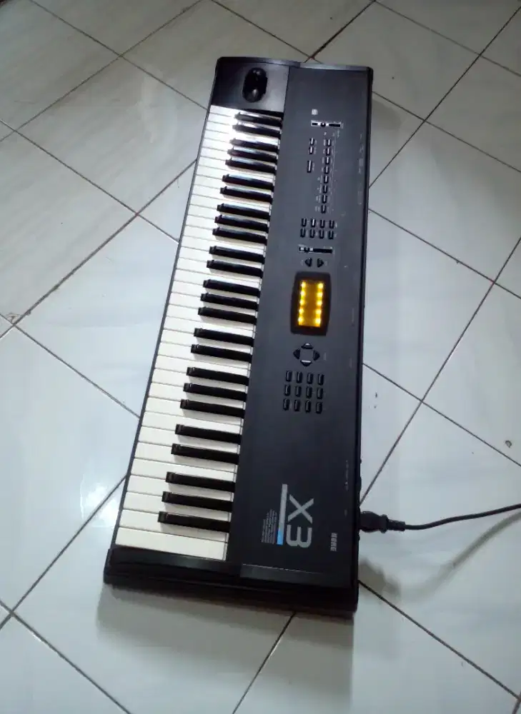 KEYBOARD SYNTHESIZER KORG X3 LIKE NEW FUNGSI SEMUA NORMAL NO MINUS