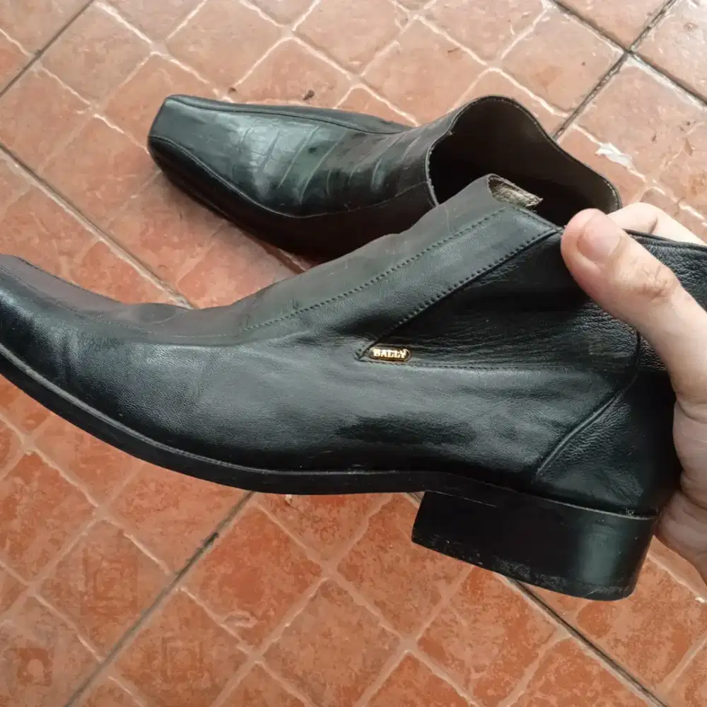 Sepatu Bally parawet classic mid flat-boots originals size 43