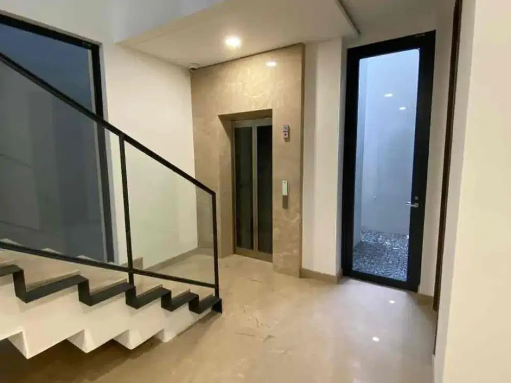 Di sewakan rumah Premium di Enchante BSD CITY