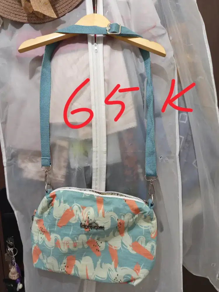 tas tas wanita dlm ke adaan masi ok